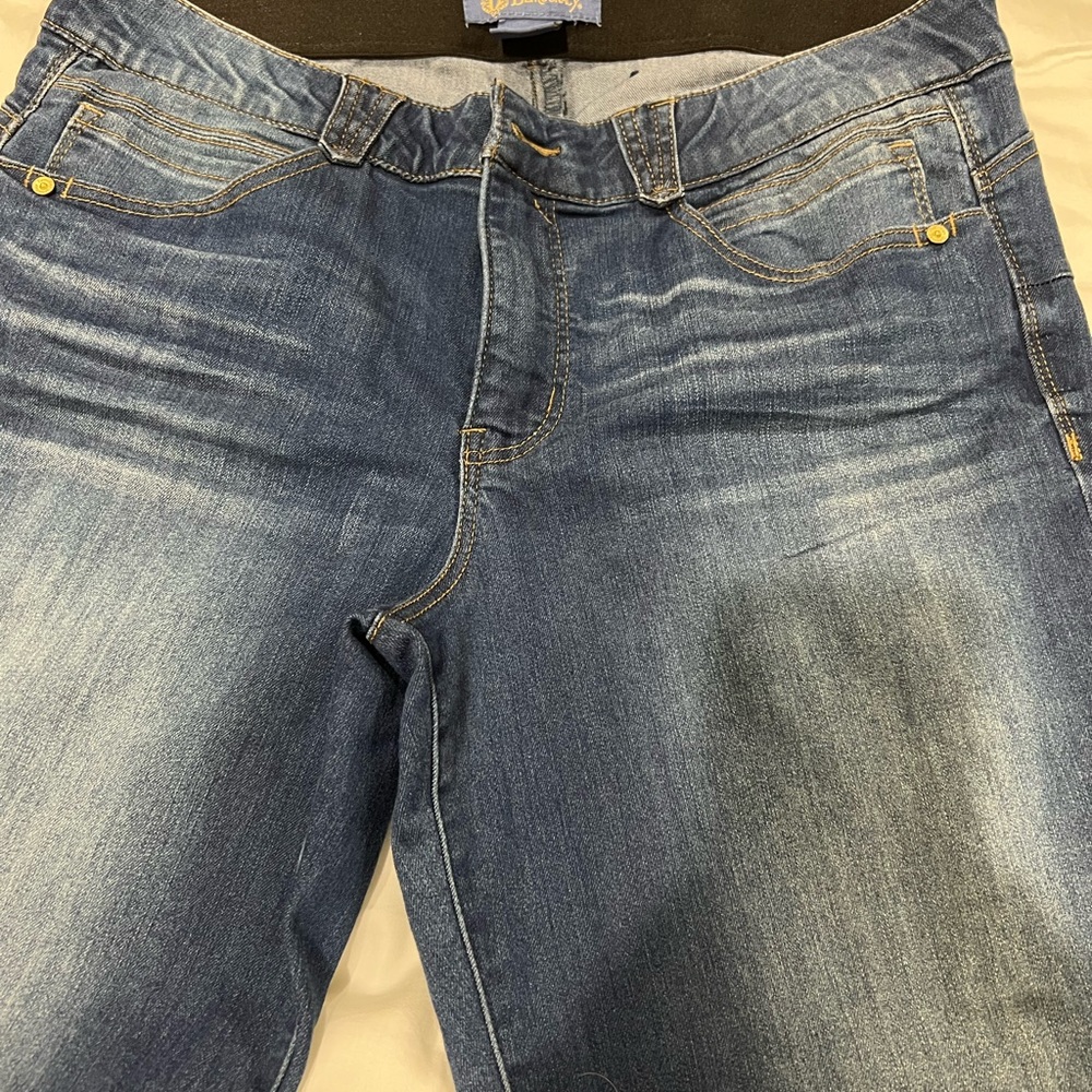Democracy stretch slim fit.